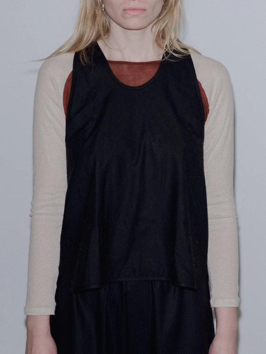 BASERANGE Apron Top