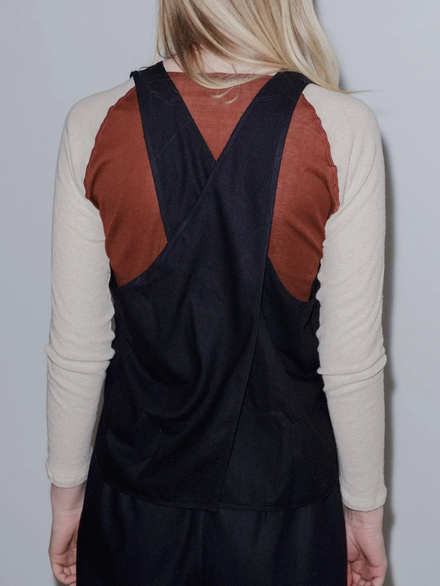 BASERANGE Apron Top