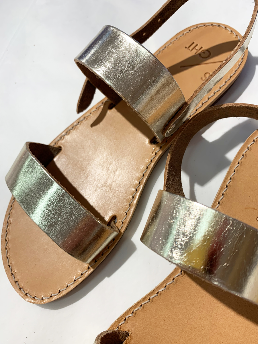 SELECTED BY SIGHT Sandals Gold